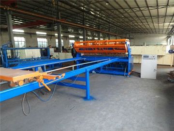 Fully Automatic Welded Wire Mesh Machine 40 - 60 Times / Min For School Playground Fence