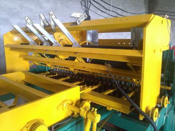 Guarding Fence Mesh Panel Welding Machine , Fencing Wire Making Machine For Bird Cage