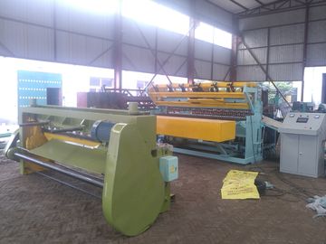 Mesh Width 2.5m Wire Mesh Roll Welding Machine For Pavement / Bridge Mesh